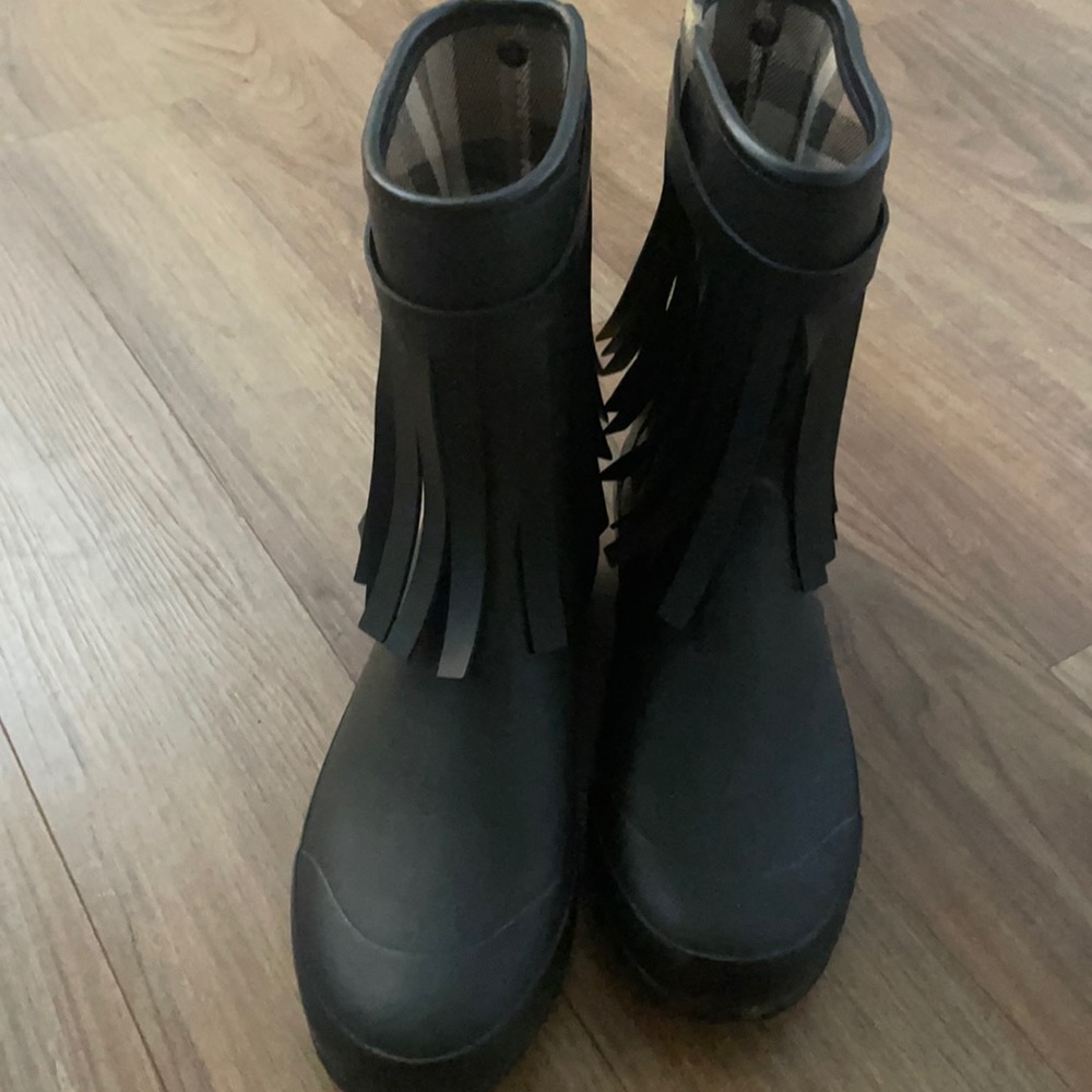 Black Burberry rain boots